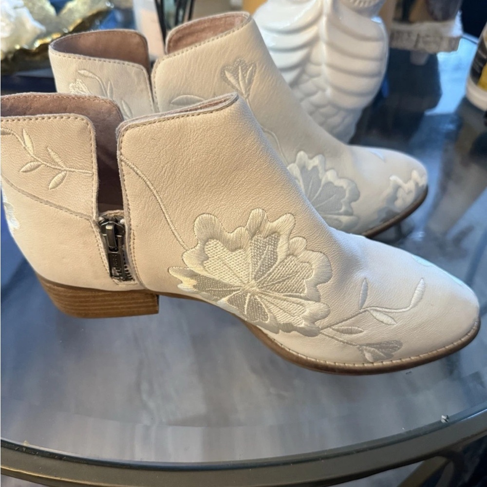 Seychelles Lantern Cream Ankle Boots Embroidered Western Boho Floral  Sz 7.5